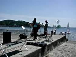 Jin & Keiko in Beach Live